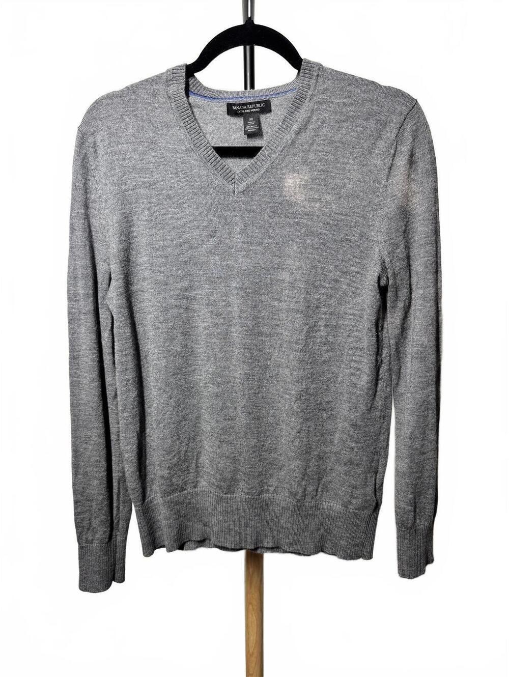 Banana Republic Extra Fine Merino Gray V-Neck Sweater Men's M